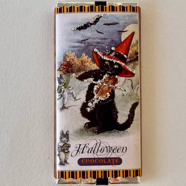 Chocolate Bars Halloween: Milk / Cat Plays fiddle